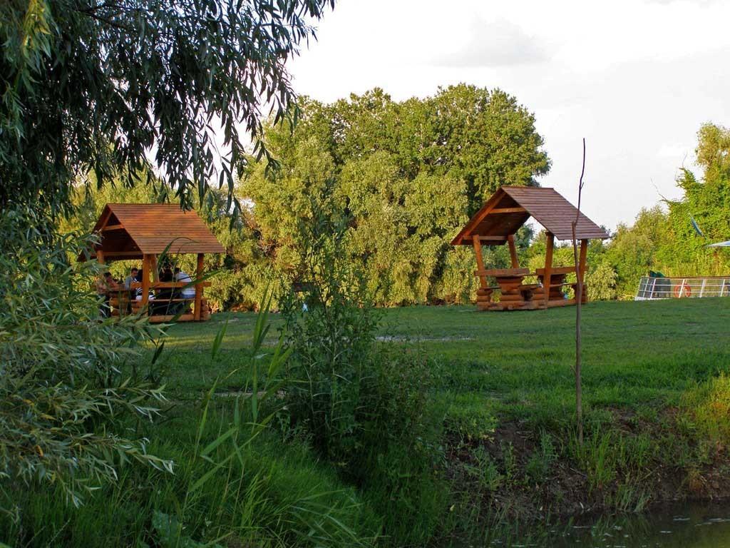 Holiday Park Dunay Kyslytsya Exterior photo
